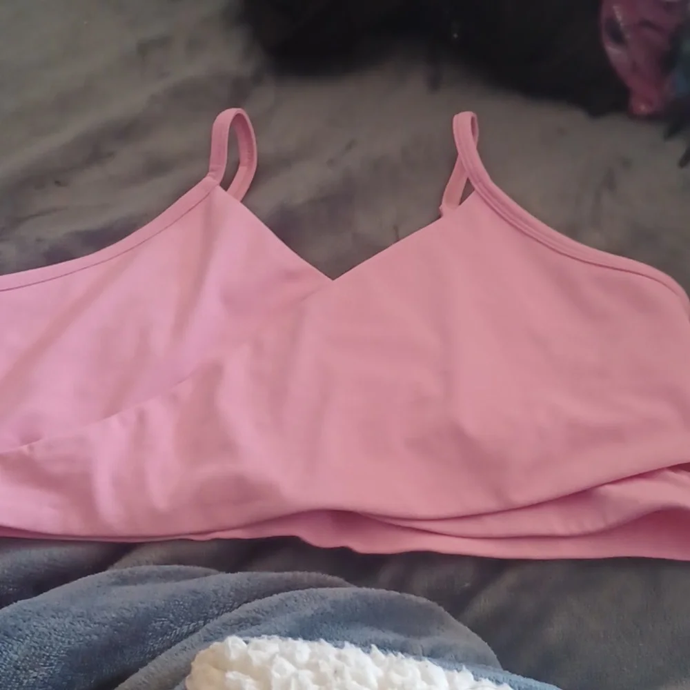 Fabletics Sports Bra - Picture 1 of 12